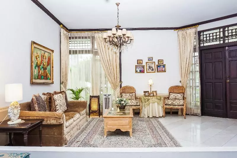 Oyo 378 Boutique Hotel Mayang Syariah
