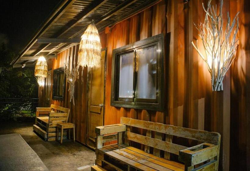 Пансион Your Brothers House Tribal Village