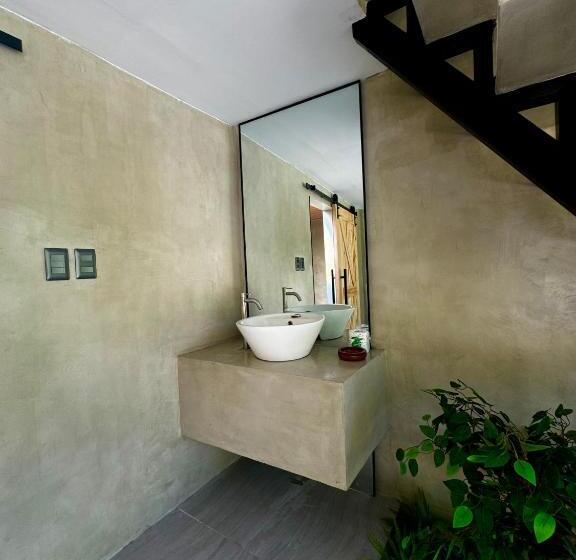 Пансион Your Brothers House Tribal Village