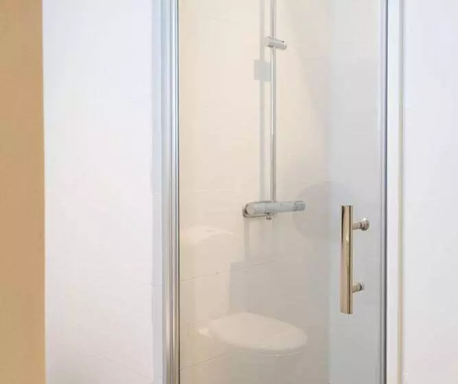 Aamiaismajoitus (B&B) Landvetter Parkering