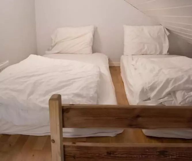 Aamiaismajoitus (B&B) Landvetter Parkering