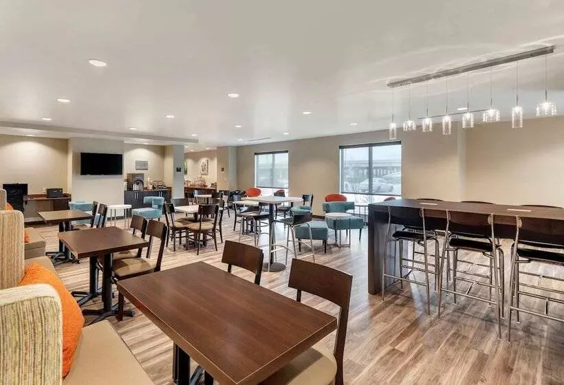 Hotelli Mainstay Suites Lancaster Dallas South