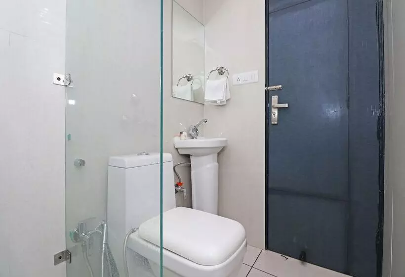 Hotelli Oyo 26833 Cabana