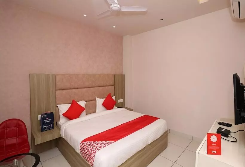 Hotelli Oyo 26833 Cabana