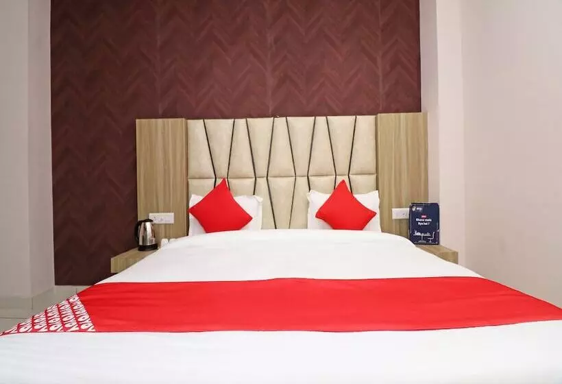 Hotelli Oyo 26833 Cabana