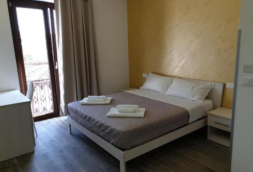 פנסיון Giò Rooms