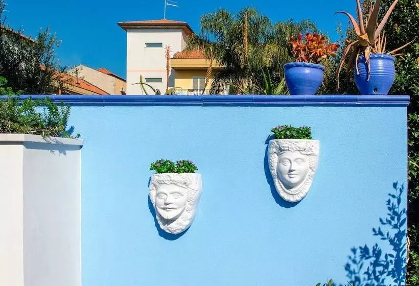 Pension  Mediterranean Charm