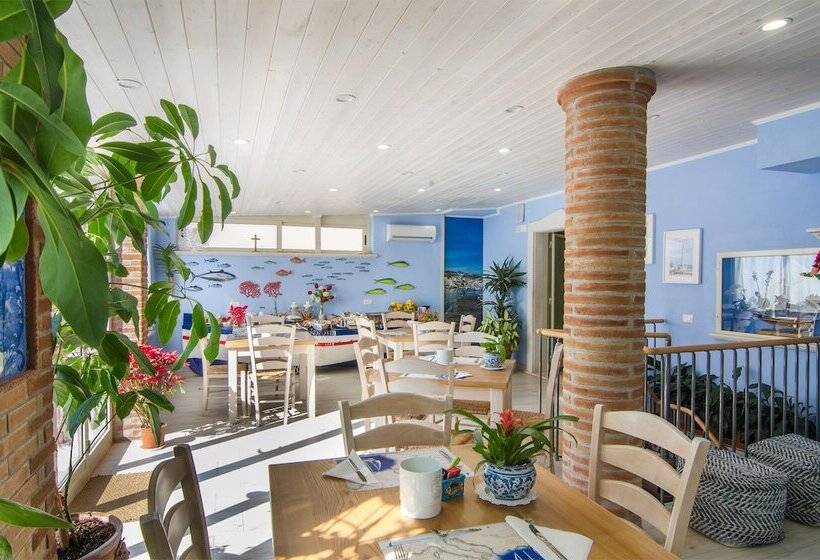 פנסיון Mediterranean Charm