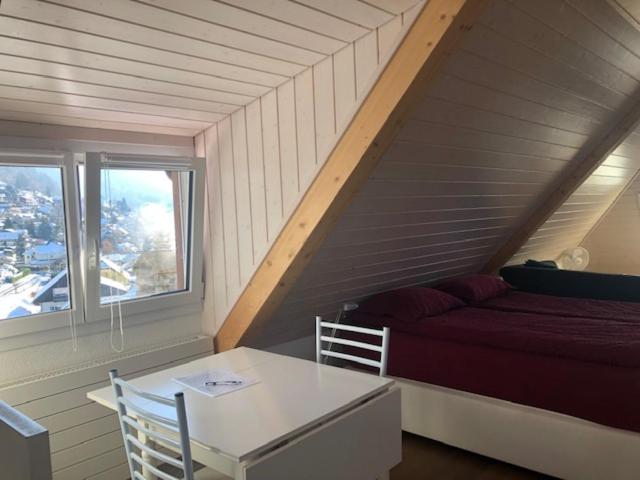 تختخواب و صبحانه La Maison Des Copains