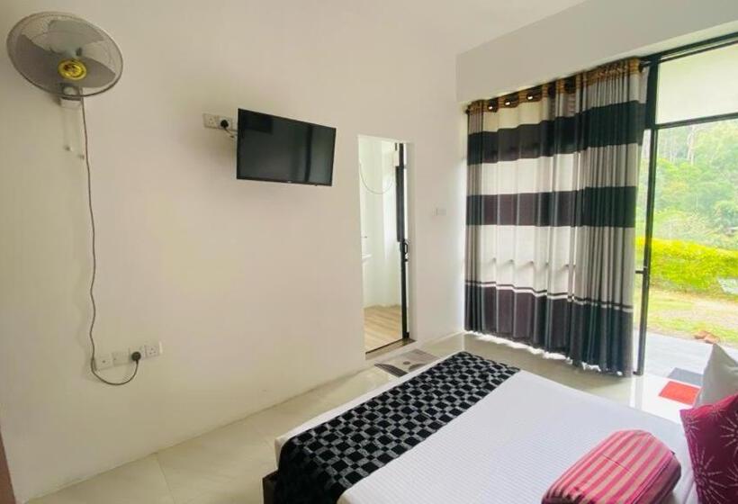 Aloft Grand Hotel Ella