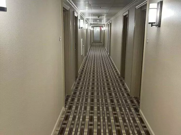 Hotelli Quality Inn & Suites New Hartford   Utica