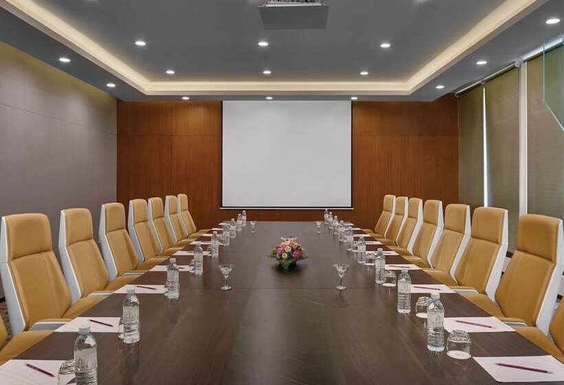 Olympia City Hotel By Dara