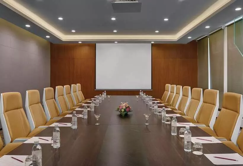 Olympia City Hotel By Dara