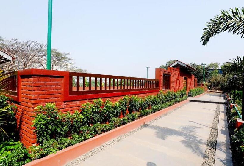 هتل Pali Village Resort