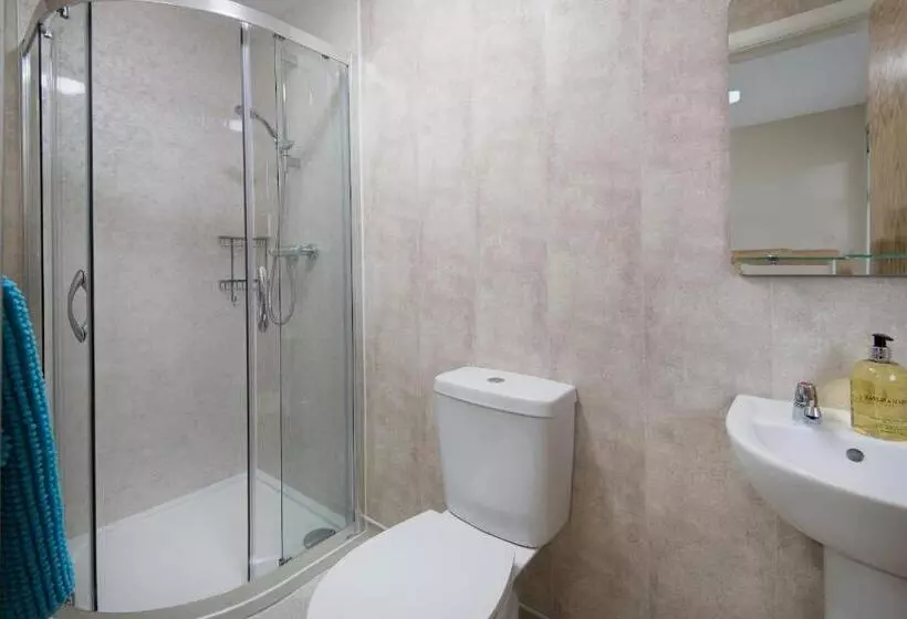 Majatalo Brown Rigg Guest Rooms