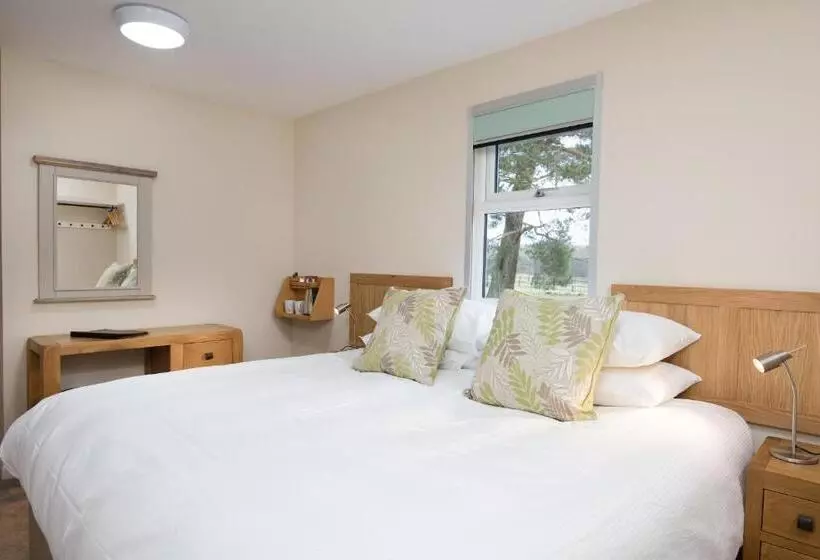 Majatalo Brown Rigg Guest Rooms