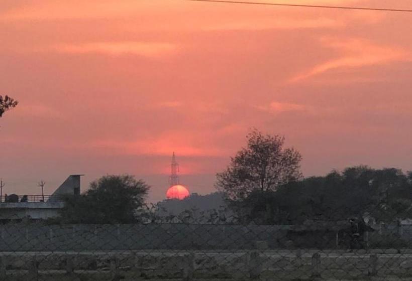 אתר נופש Living Green Farms