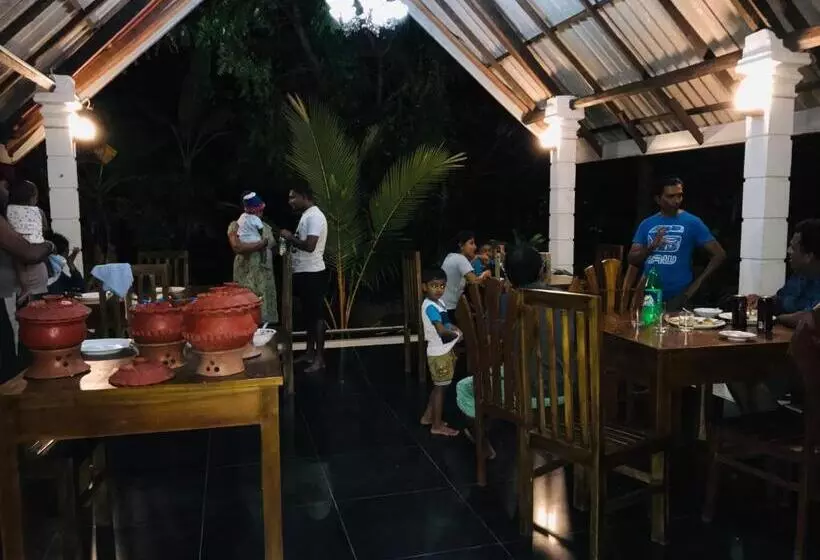هتل Bangalawa Resort