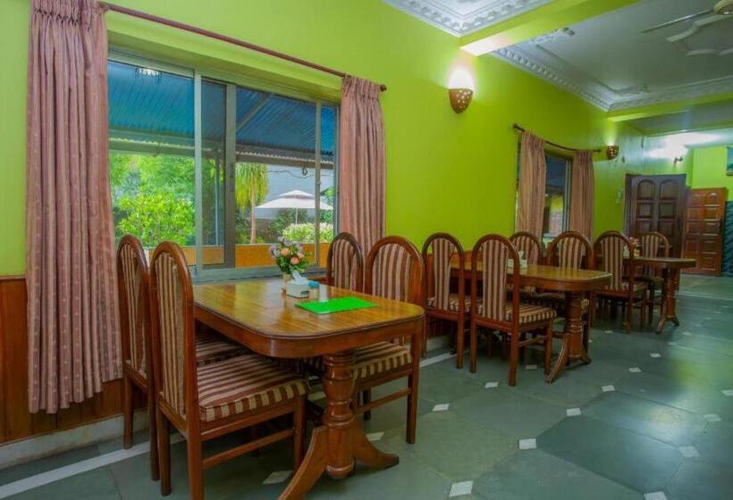 Spot On 445 New Hotel Natureland