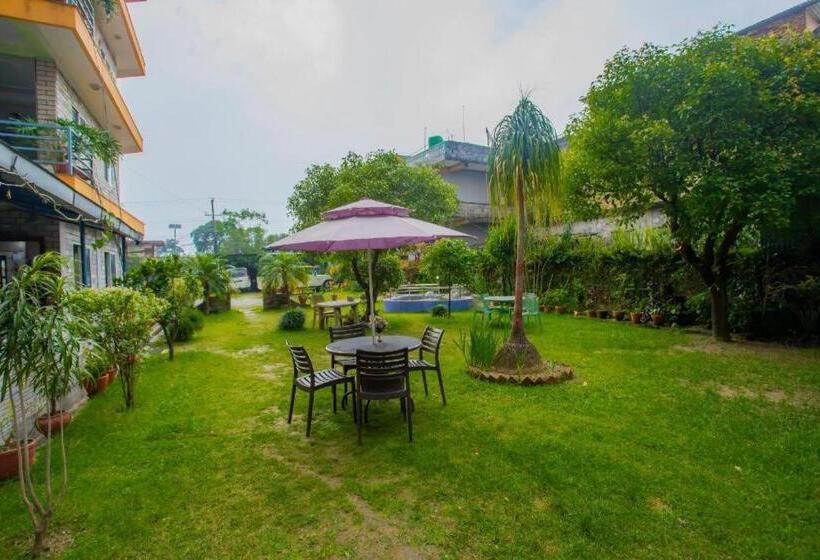 Spot On 445 New Hotel Natureland