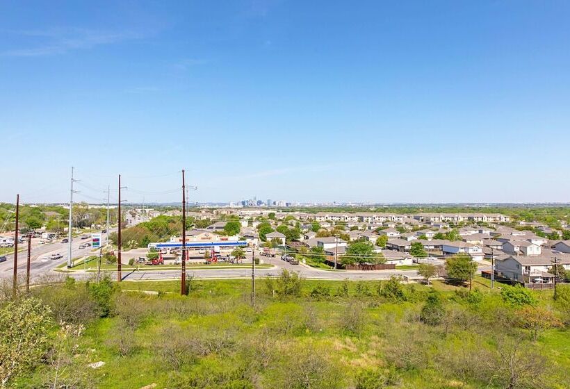 Отель Studio 6 Austin Airport