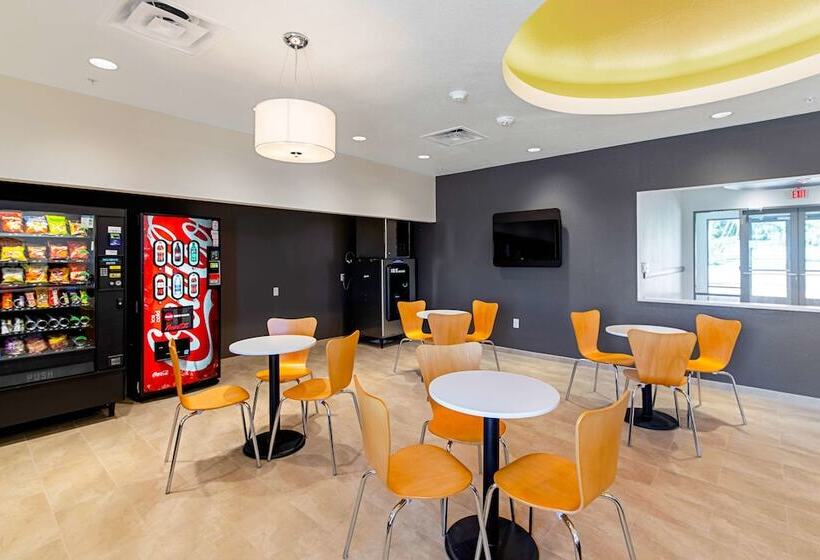 Отель Studio 6 Austin Airport