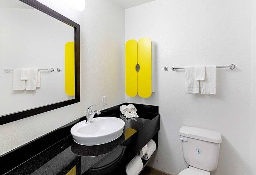 Отель Studio 6 Austin Airport