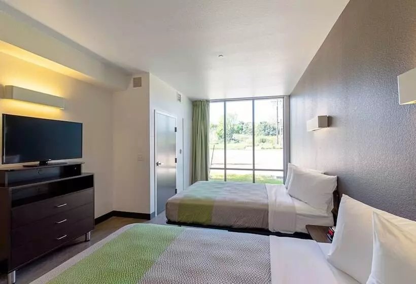 ホテル Studio 6 Austin Airport