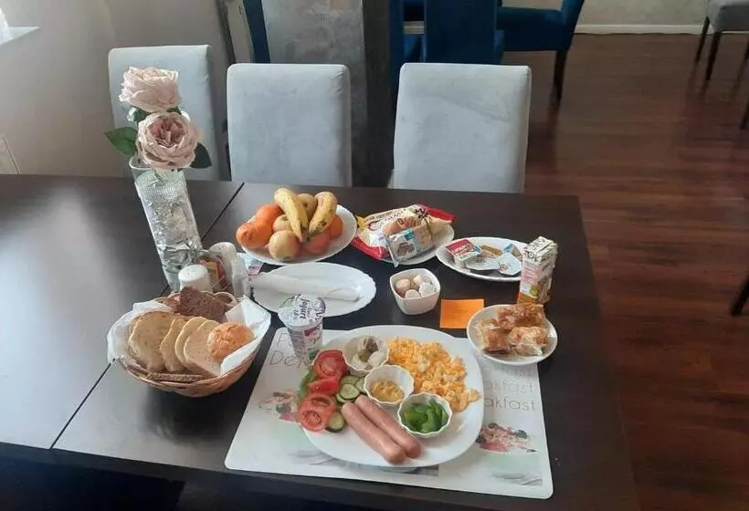 پانسیون Usce
