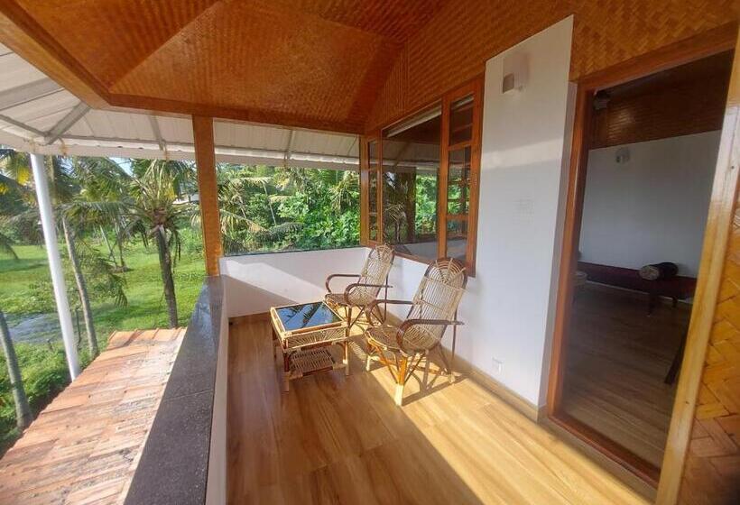 אתר נופש Sherly Cottages