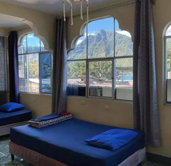 هاستل Mandala’s Hostal