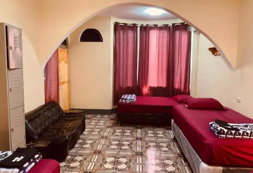 هاستل Mandala’s Hostal