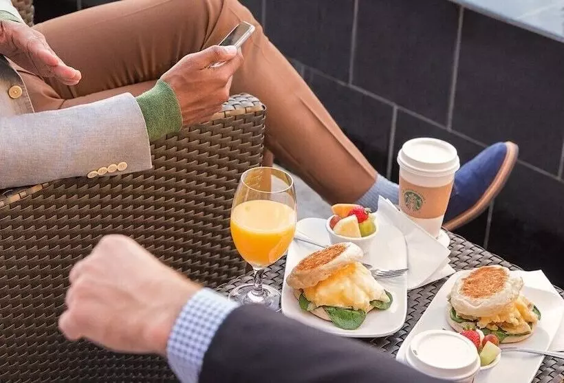 ホテル Courtyard By Marriott Bowie
