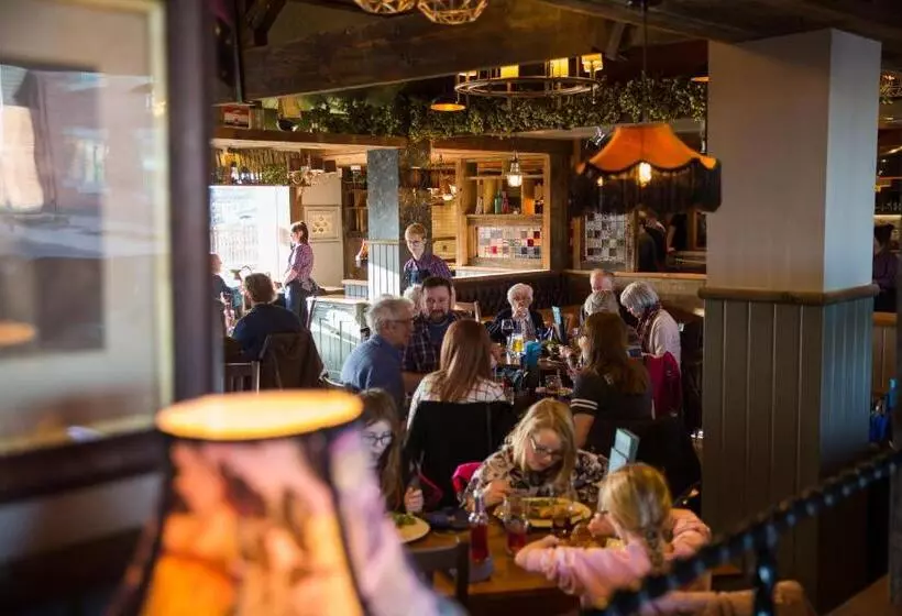 ホテル The Amble Inn   The Inn Collection Group