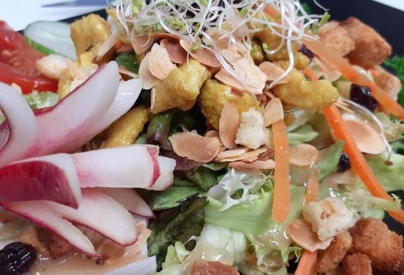 ホテル La Boule D'or