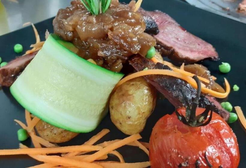 ホテル La Boule D'or