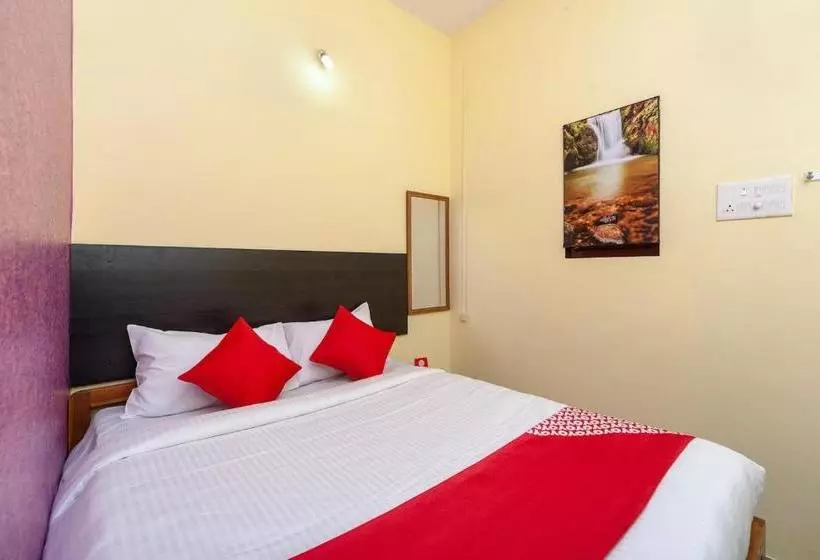 ホテル Oyo 24898 Senthur Murugan Residency
