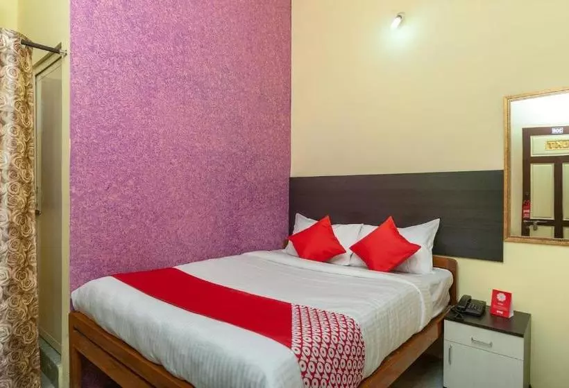 ホテル Oyo 24898 Senthur Murugan Residency