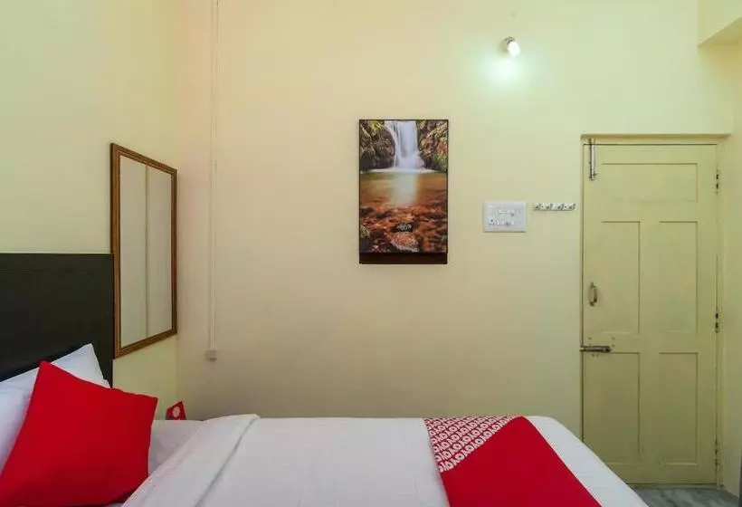 ホテル Oyo 24898 Senthur Murugan Residency