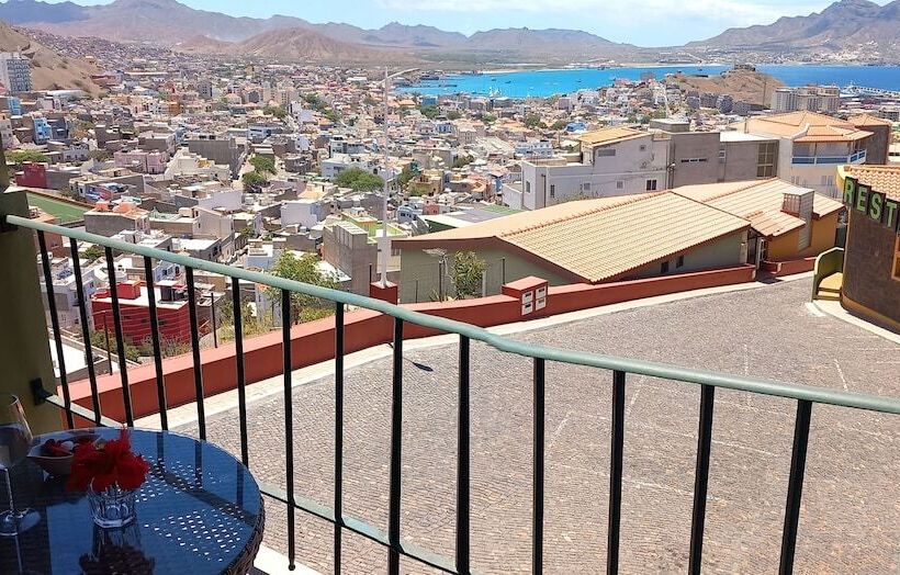 Отель Pombas Brancas Resort