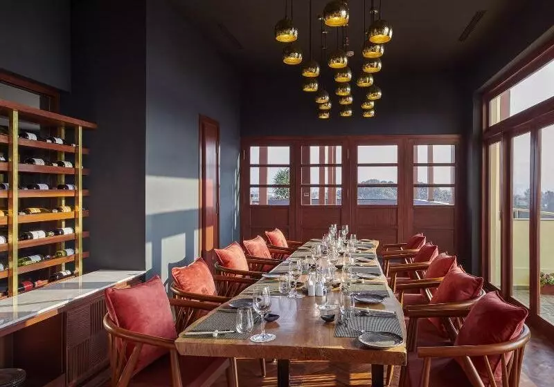 ホテル Vivanta Kathmandu