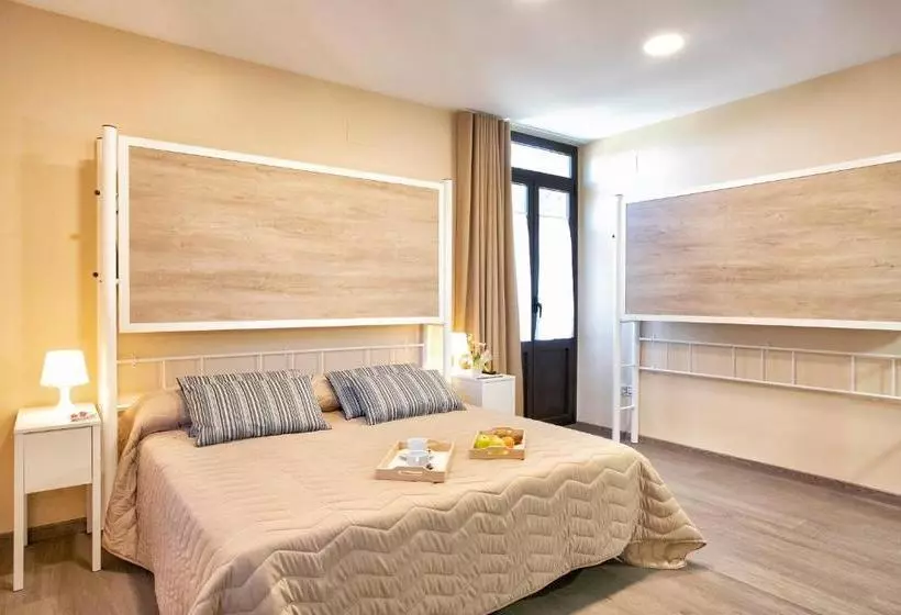 هاستل Finca La Capella