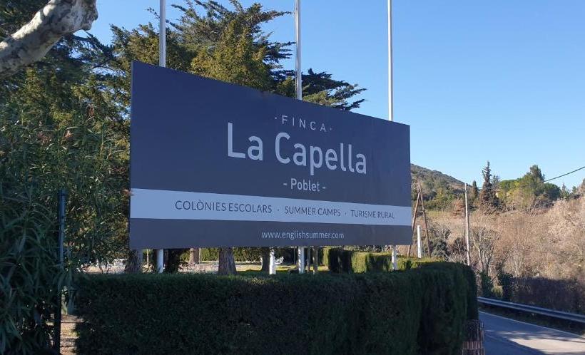 هاستل Finca La Capella