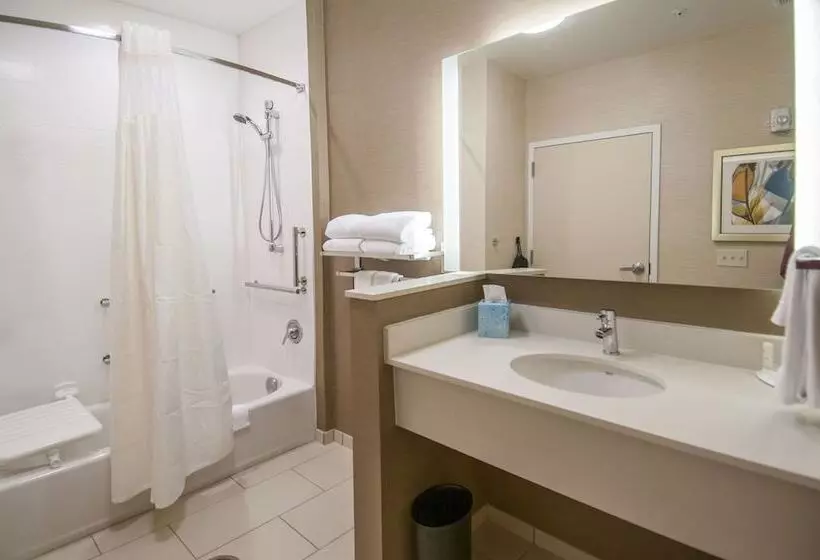 Hotelli Fairfield Inn & Suites By Marriott Laplace