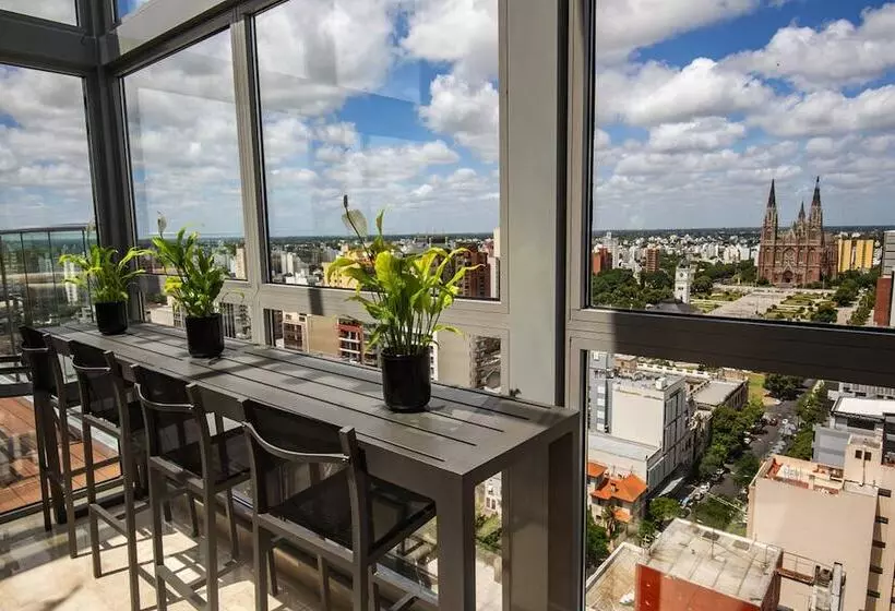 ホテル Grand Brizo La Plata