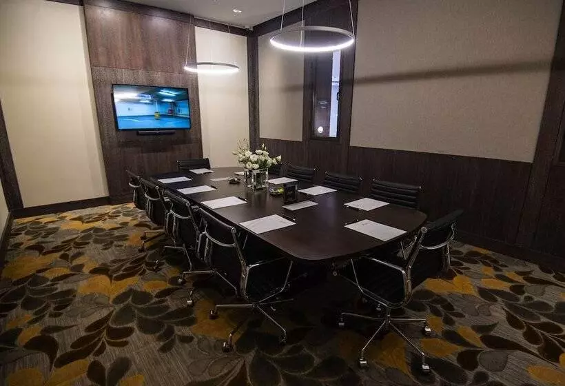 ホテル Grand Brizo La Plata