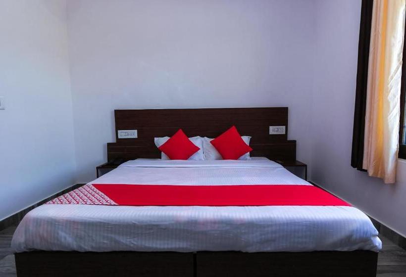 בית מלון כפרי Oyo 26154 Himalayan Odyssey