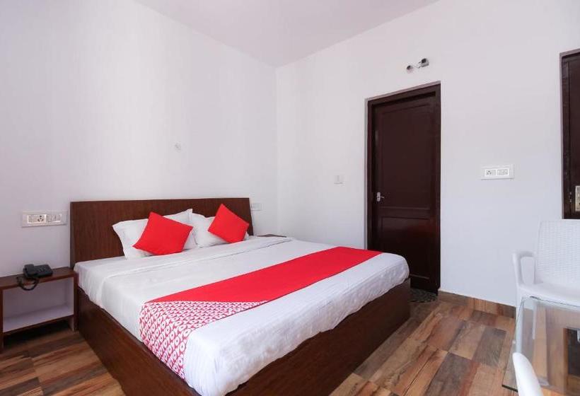 בית מלון כפרי Oyo 26154 Himalayan Odyssey