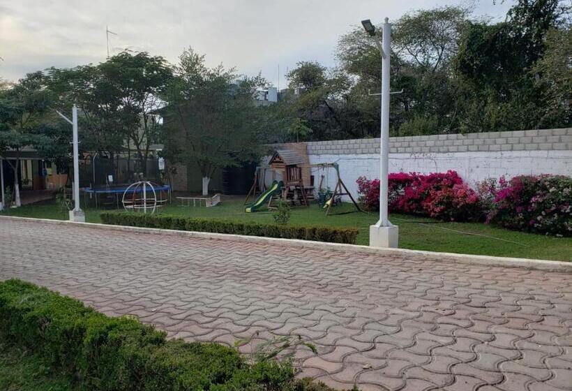 هتل Restaurante Tequila