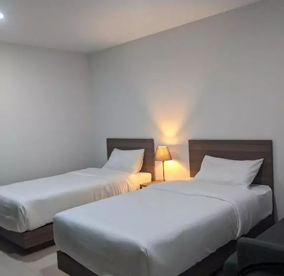 هتل Tassana Place